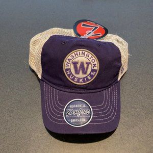 Washington Huskies Mesh Snapback Hat New